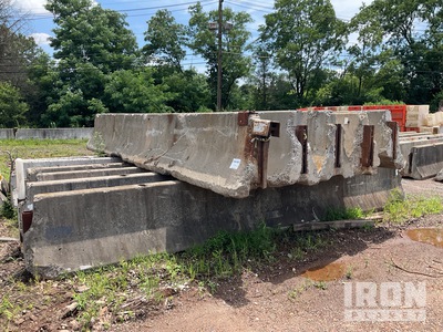 Quantity of 80 Concrete Barrera