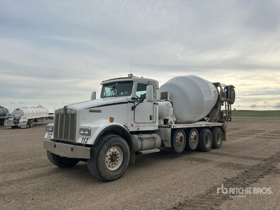 2009 Kenworth W900 12x4 Mixer Truck