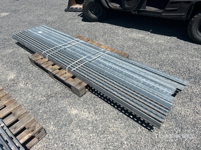 Quantity of 10 Ft Unistrut Metal Varios metales