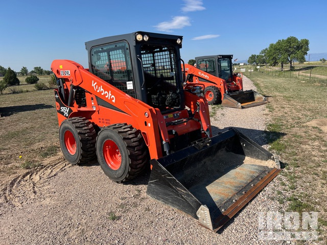 MINI CARGADOR SOBRE RUEDAS 2023 KUBOTA SSV75
