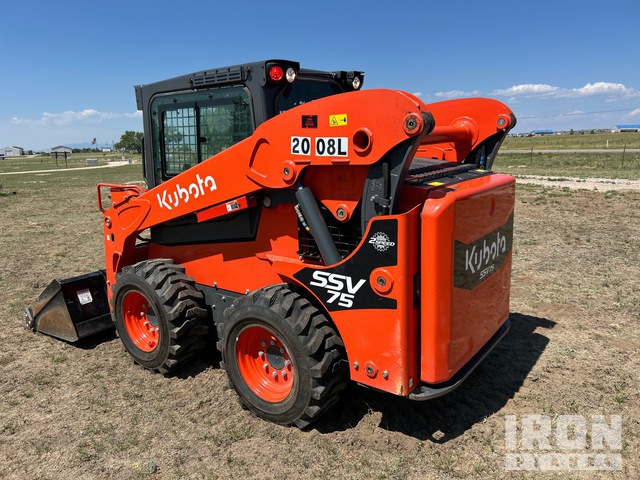 MINI CARGADOR SOBRE RUEDAS 2023 KUBOTA SSV75