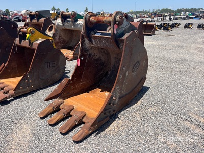Geith 36 in Digging Excavator Bucket