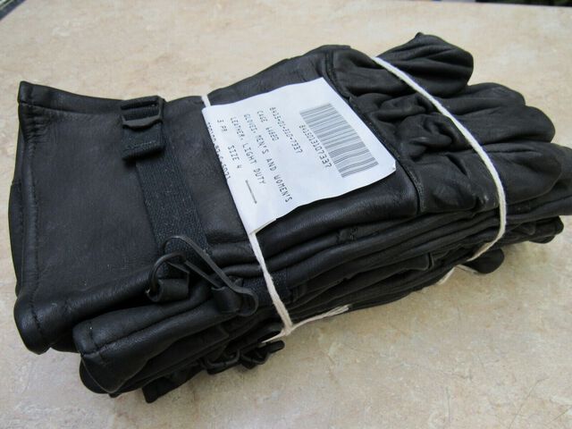 90 Pairs Black D3 Gloves Size 4 New