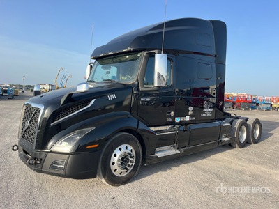 2020 Volvo VNL760 6x4 Sleeper Truck Tractor