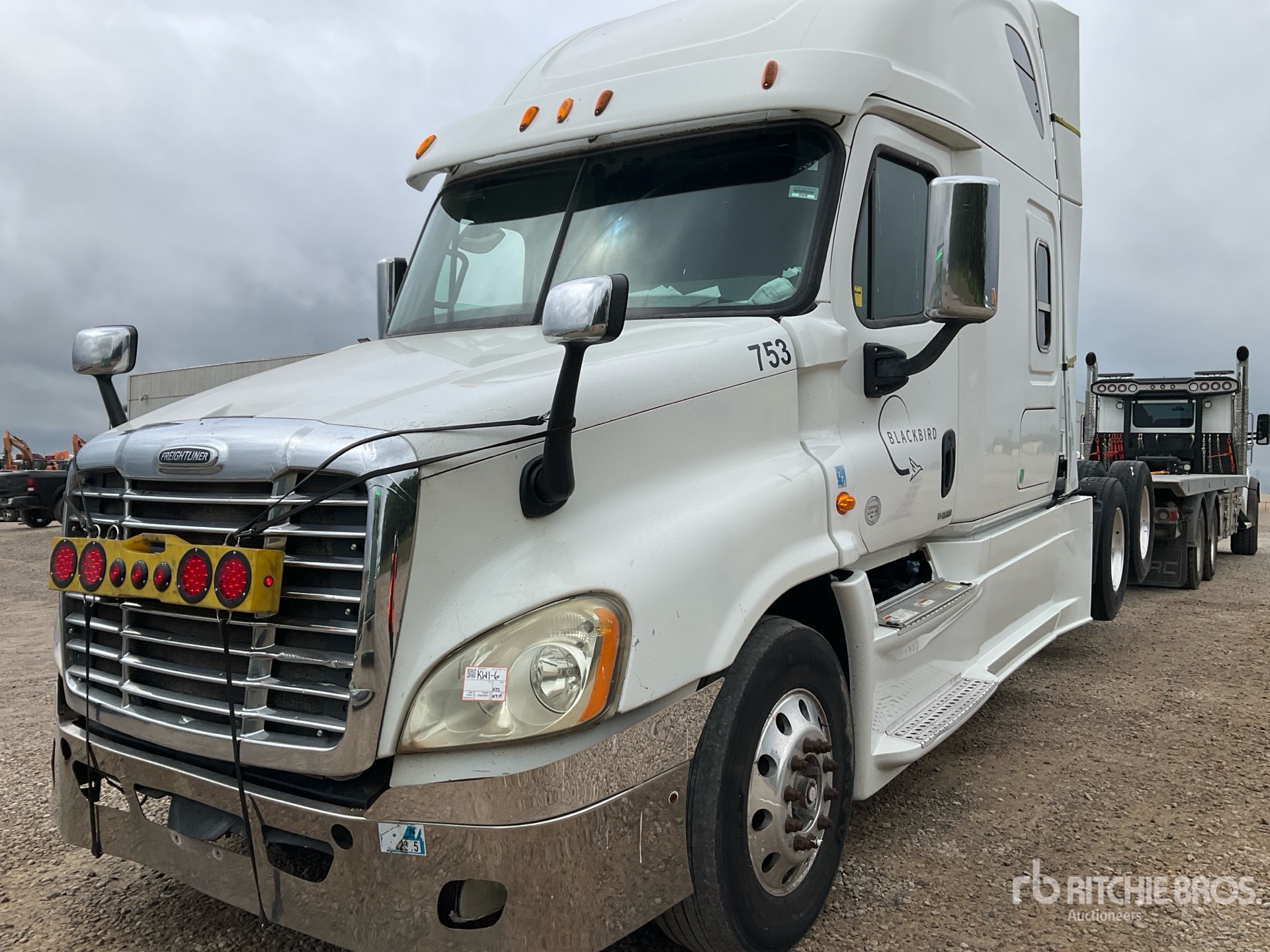 2015 Freightliner Cascadia 125 T/A Sleeper Truck Tractor