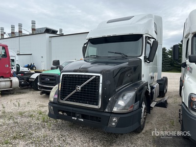 2013 Volvo VNL 6x4 Tracteur routier couchette