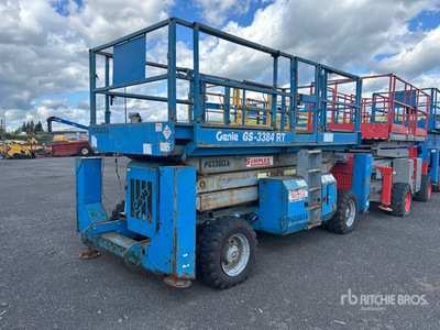 2003 Genie GS3384RT 4x4 Diesel Plateforme élévatrice à ciseaux (Inoperable)
