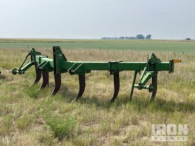 John Deere 900 3-Point Ripper