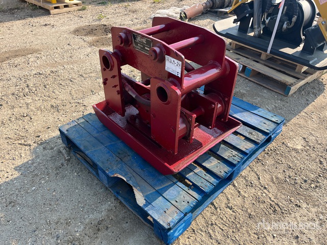 31 in Plate Compactor Attachment - Fits Excavator | Ritchie Bros ...
