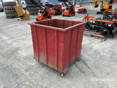 Self-Dumping Hopper