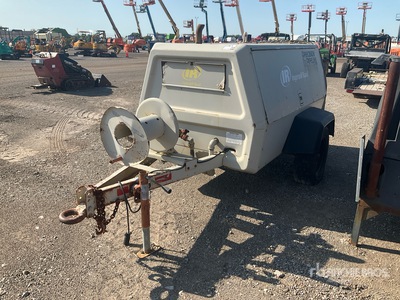 1995 Ingersoll Rand P130WJD 130 cfm Mobile Compresor de aire (Inoperable)