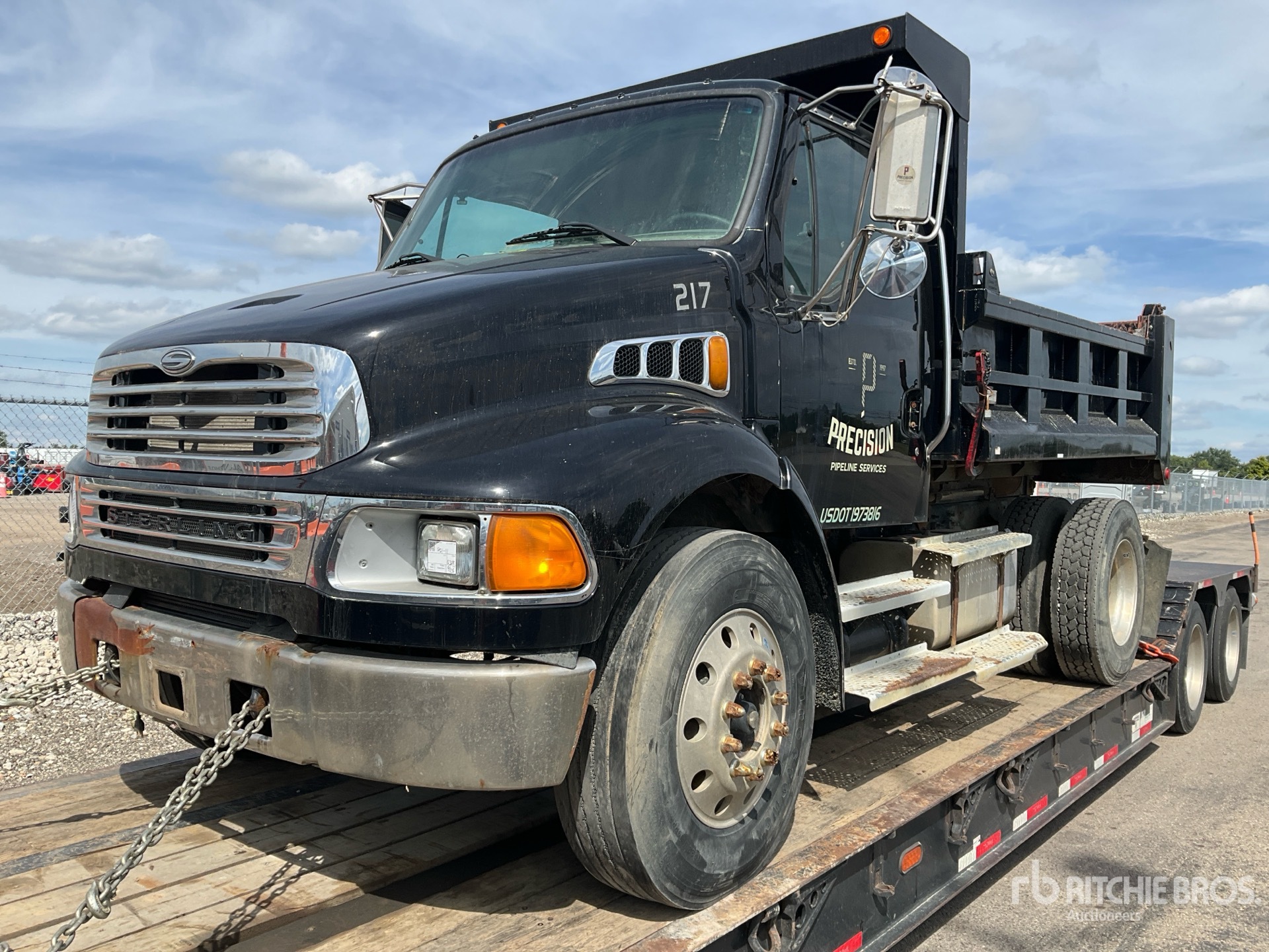 2005 Sterling Actera S/A Dump Truck (Inoperable)