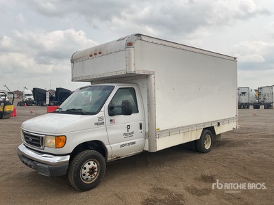 2005 Ford E350 4x2 Van Truck (Inoperable)