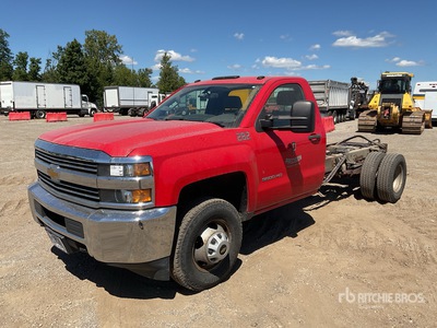 2016 Chevrolet Silverado 3500HD 4x4 Cabina y chasis