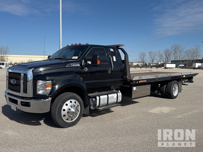 2018 Ford F-750 4x2 Extended Cab Rollback Truck