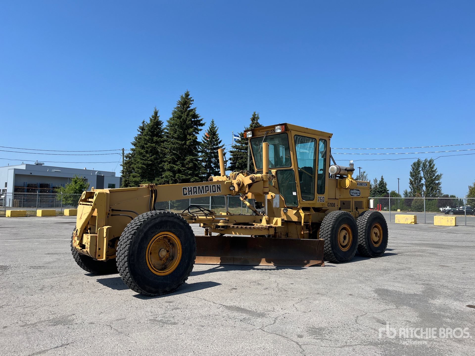 1982 Champion 760 Motor Grader