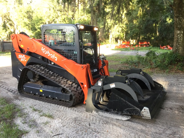 MINI CARGADOR SOBRE ORUGAS KUBOTA SVL972HFC