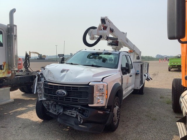 2024 Altec AT40G 40 ft on 2024 Ford F-550 XL 4x4 Extended Cab Bucket Truck 2024 Altec AT40G 40 ft on 2024 Ford F-550 XL 4x4 Extended Cab Bucket Truck