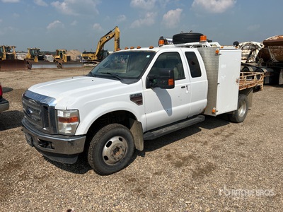 2010 Ford F-350 Lariat 4x4 Extended Cab Service Truck