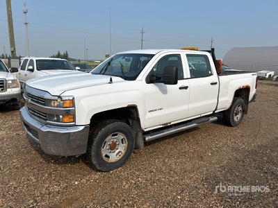2015 Chevrolet Silverado 2500 HD 4x4 Crew Cab ピックアップ (Inoperable)