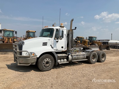 2013 Mack CXU613 6x4 Tracteur routier