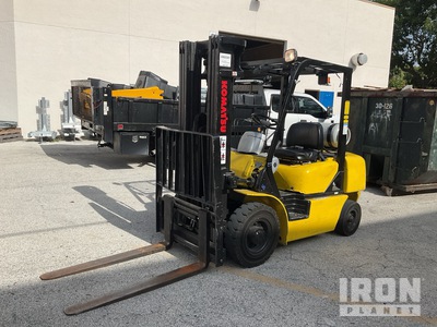 1998 Komatsu FG25T-12 3730 lb Forklift