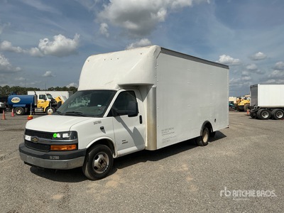 2021 Chevrolet Express 4500 4x2 Van Truck