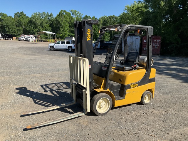 2013 Yale GLC050LXNVAE087 4800 lb Cushion Tire Forklift