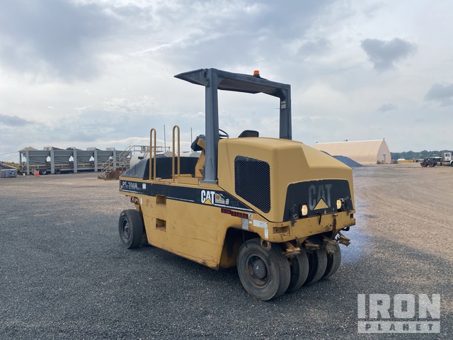 COMPACTADOR NEUMáTICO CATERPILLAR PS200B