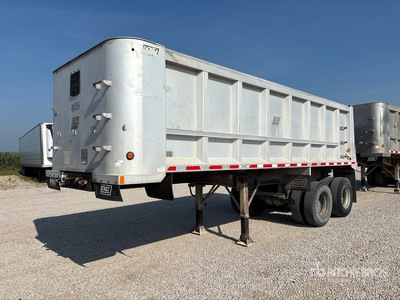2000 East 24 ft T/A Tipping Trailer
