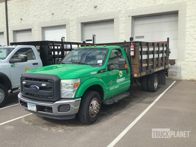 2016 Ford F-350 XL 4x2 Flatbed Truck (Inoperable)