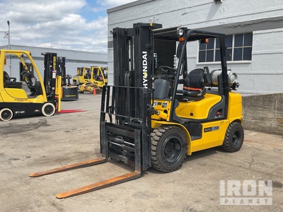 2018 Hyundai 30G-7M 6000 lb Pneumatic Tire Gabelstapler