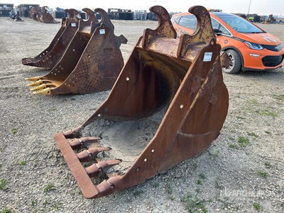 Cat 40 in Q/C Cleanup Benna per escavatore