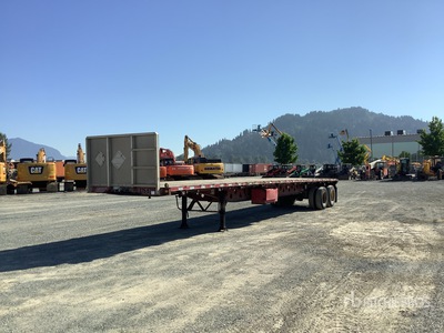 2009 Manac 10248101 45 ft T/A B-Train Lead Flatbed Trailer