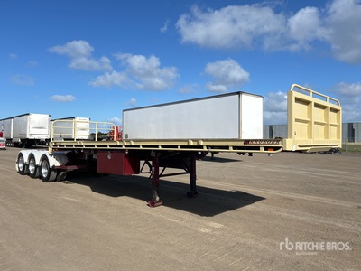 2004 Krueger 7.8 m Tri/A B-Double Lead Flatbed Trailer