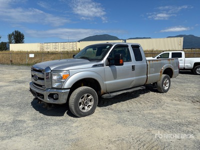 2015 Ford F-350 XLT 4x4 Extended Cab Pickup