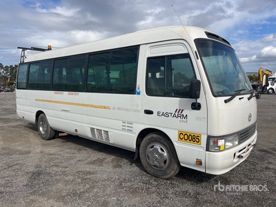 2007 Toyota Coaster 4x2 21-Seat Mini Autobus