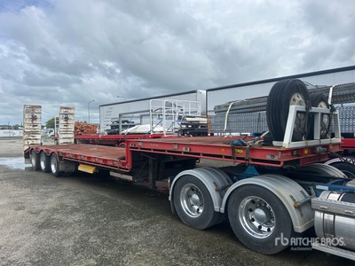 1991 Boomerang 13.7 m Tri/A Single Drop Rimorchio a pianale