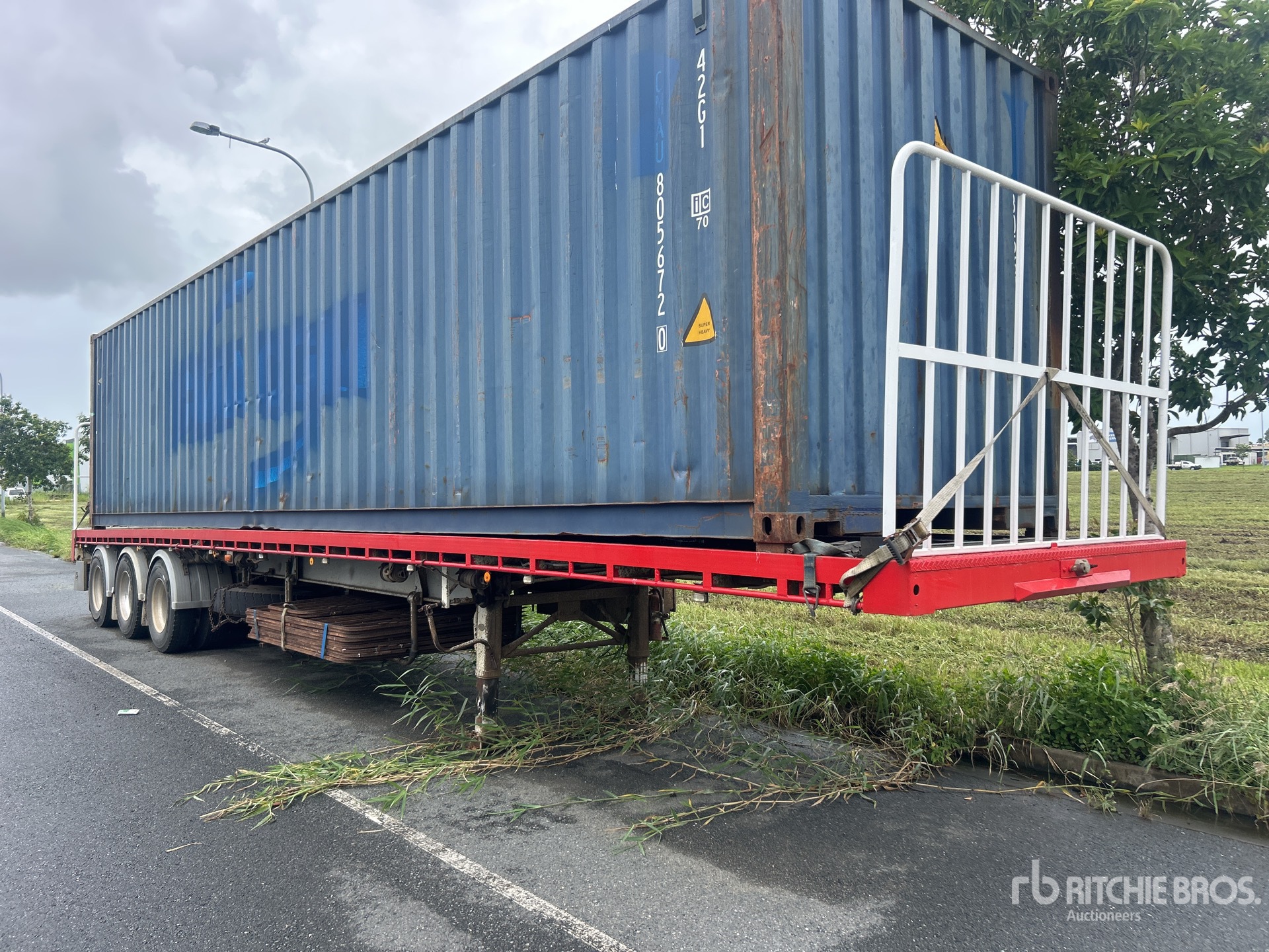 1992 Haulmark 13.6 m Tri/A Flatbed Trailer