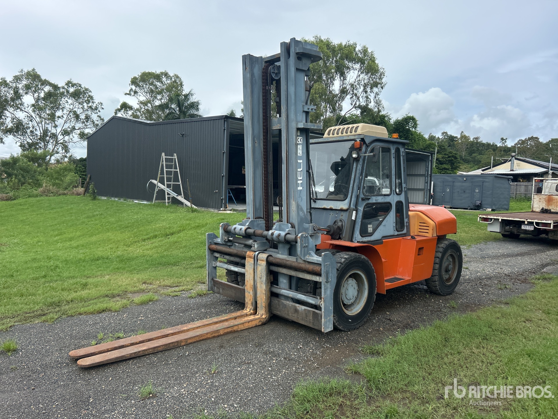 2016 Pacific Heli CPCD100 9000 kg Heftruck