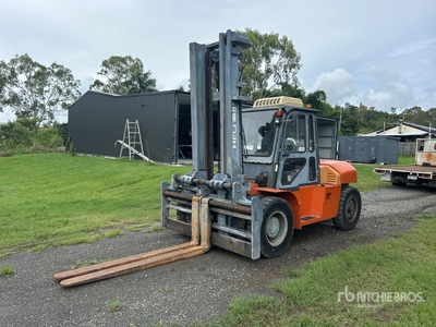 2016 Pacific Heli CPCD100 9000 kg Heftruck
