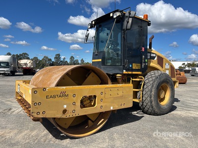 2015 Cat CS56B Rodillo compactador
