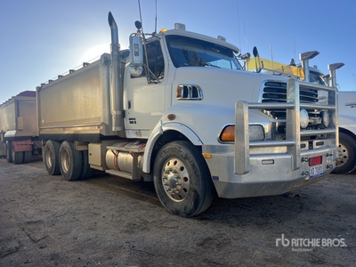 2007 Sterling LT9500 6x4 Tri/A Camión dumper