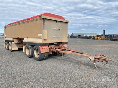 2008 Sloanebuilt 7.4 m Quad Dog Remorque à benne basculante