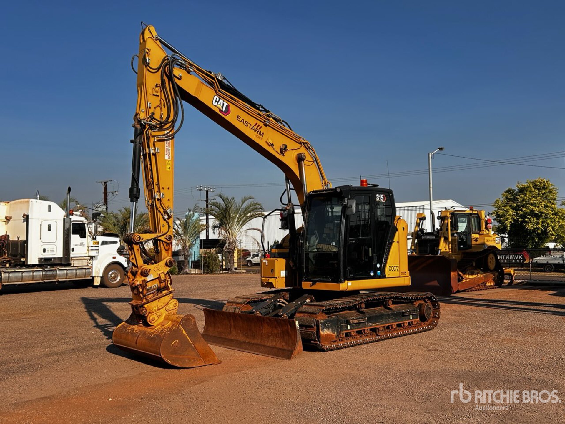 2020 Cat 315 油圧ショベル
