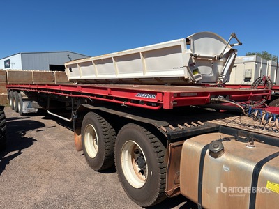 2018 MaxiTrans 13.4 m Tri/A Flatbed Trailer