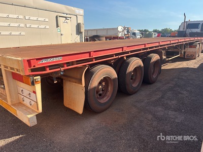2018 MaxiTrans 13.4 m Tri/A Flatbed Trailer