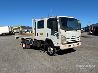 2012 Isuzu NPS300 4x2 Crew Cab Autocarro cassone fisso