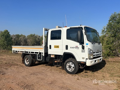 2012 Isuzu NPS300 4x2 Crew Cab Flatbed Truck