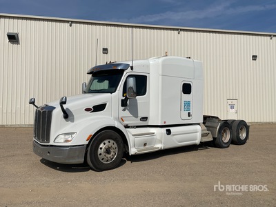 2016 Peterbilt 579 6x4 Sleeper Prime Mover